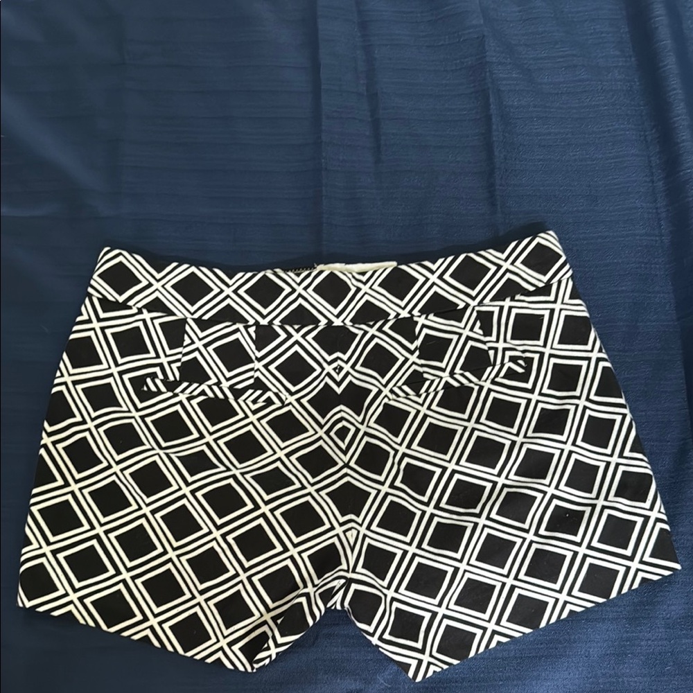 J. Crew Black and White Diamond Pattern High Waist Shorts - Picture 4 of 4
